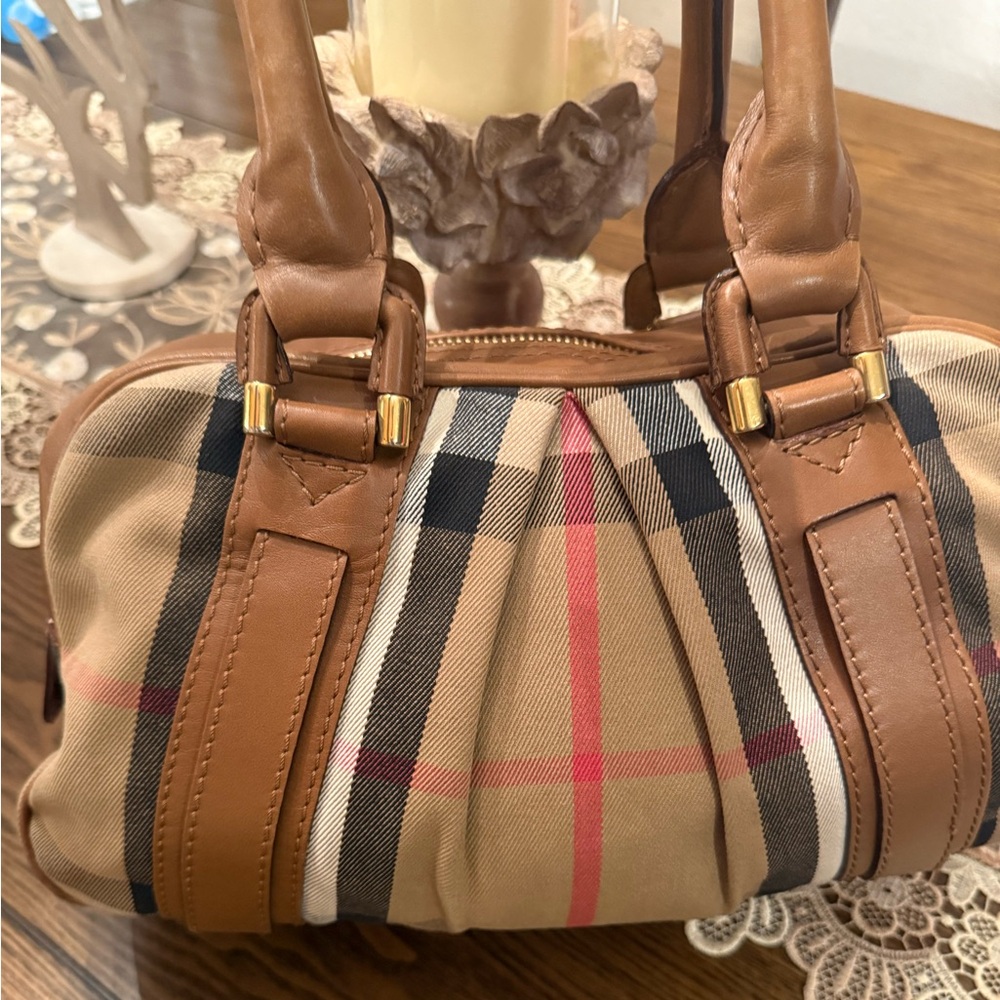 Burberry Boston Bag/COA included